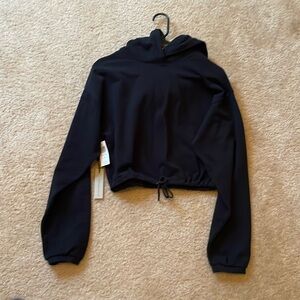 Aritzia black cropped hoodie XXS NWT